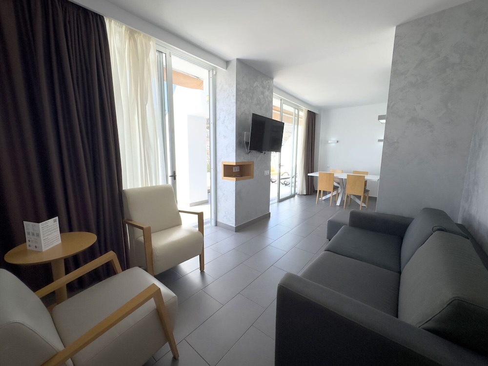 Holiday Club Puerto Calma — Hotel rooms in Puerto Rico, Canary Islands