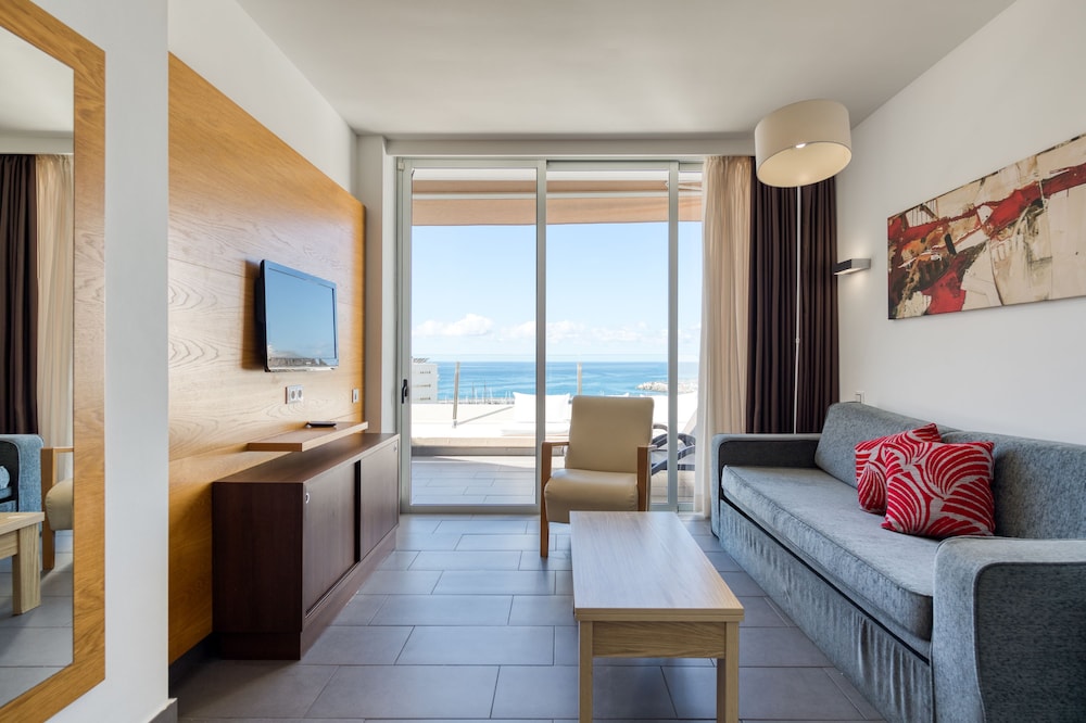 Holiday Club Puerto Calma — Hotel rooms in Puerto Rico, Canary Islands