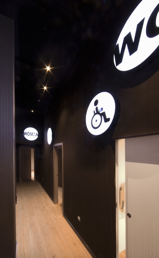 Hotel Cuco — Hotel building in Benidorm, Valencian Community