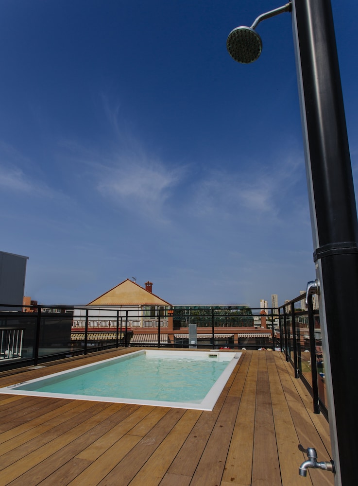 Hotel Cuco — Swimming pool in Benidorm, Valencian Community
