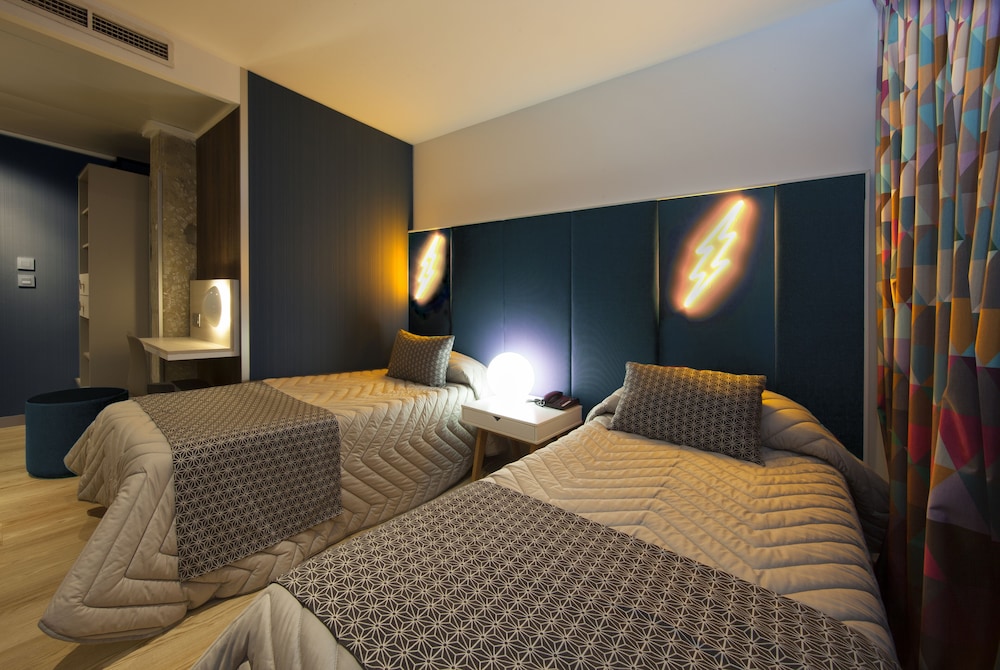 Hotel Cuco — Hotel rooms in Benidorm, Valencian Community