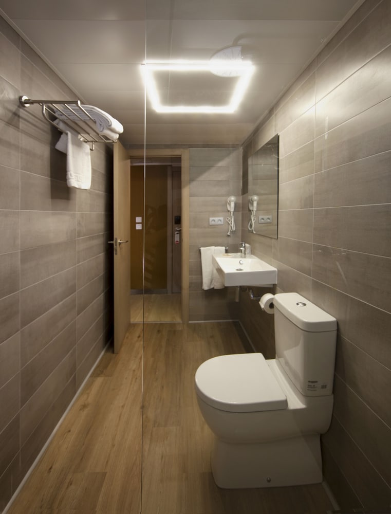 Hotel Cuco — Hotel rooms in Benidorm, Valencian Community