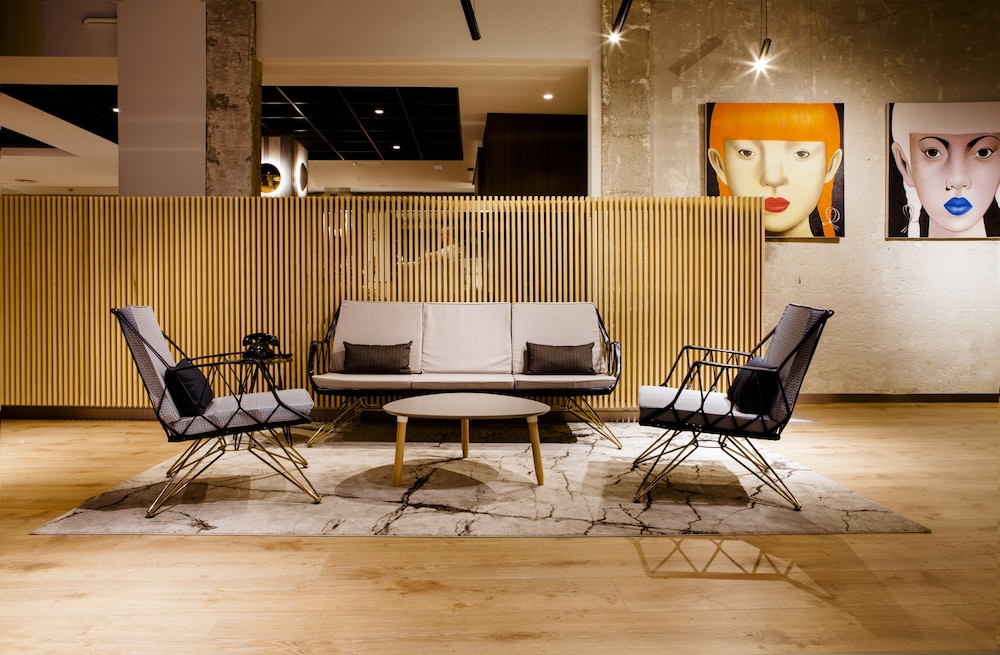 Hotel Cuco — Restaurant & bars in Benidorm, Valencian Community