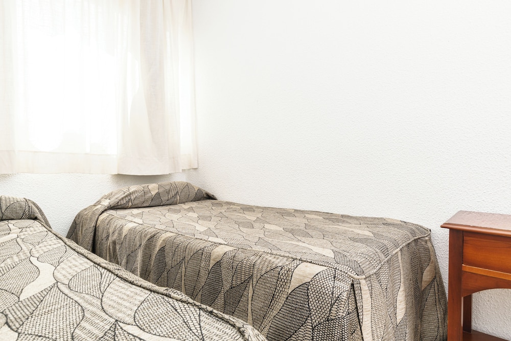 Apartamentos Maja — Hotel rooms in Benidorm, Valencian Community
