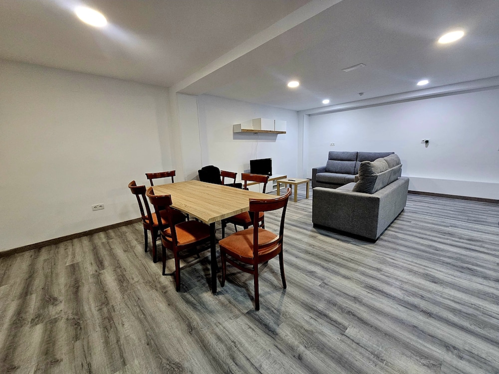 Apartamentos Maja — Hotel rooms in Benidorm, Valencian Community