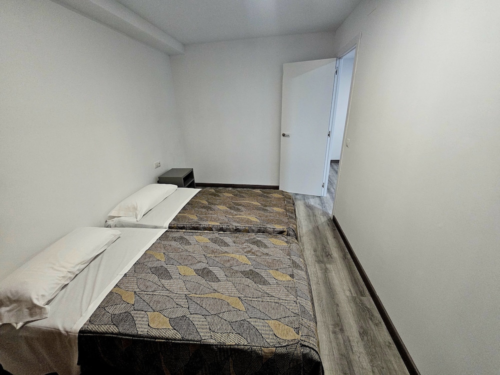 Apartamentos Maja — Hotel rooms in Benidorm, Valencian Community