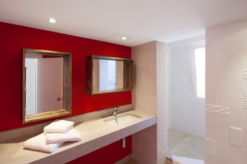 Seaclub Alcudia — Hotel rooms in Alcudia, Balearic Islands