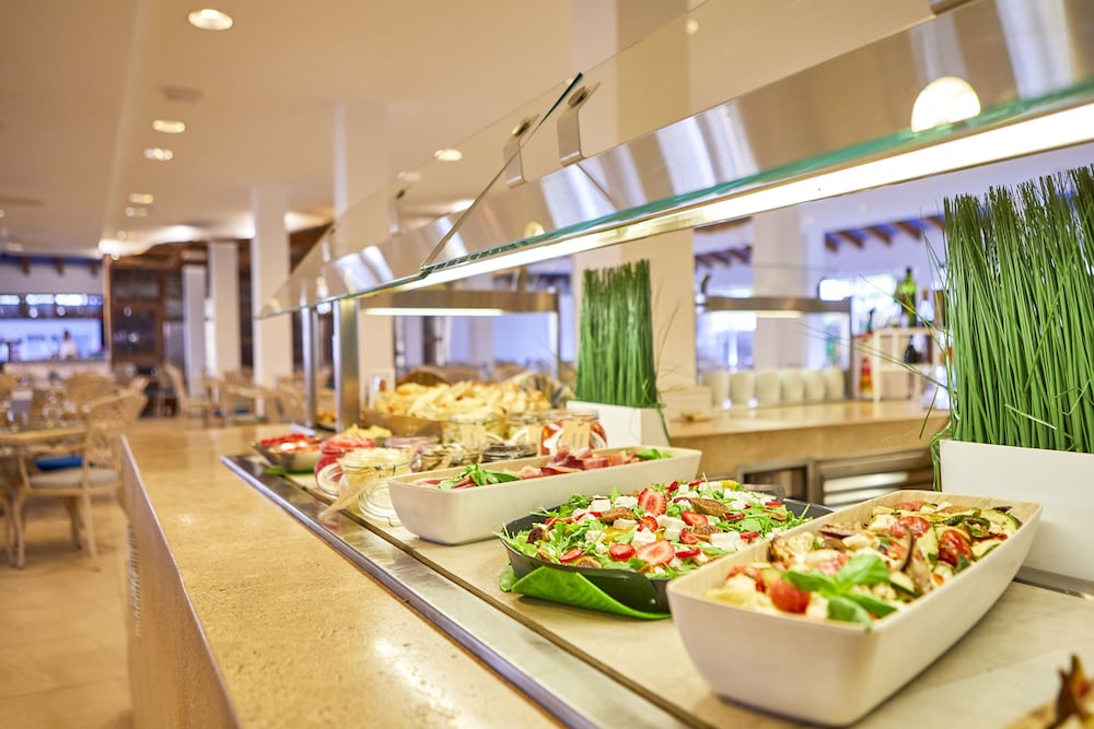 Seaclub Alcudia — Restaurant & bars in Alcudia, Balearic Islands