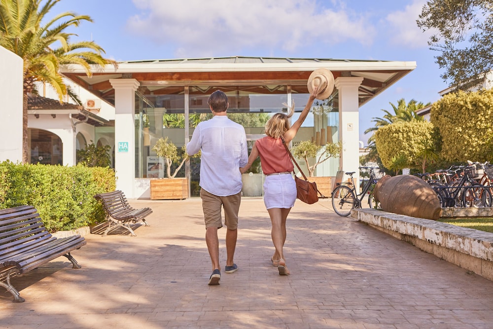 Seaclub Alcudia — Hotel building in Alcudia, Balearic Islands