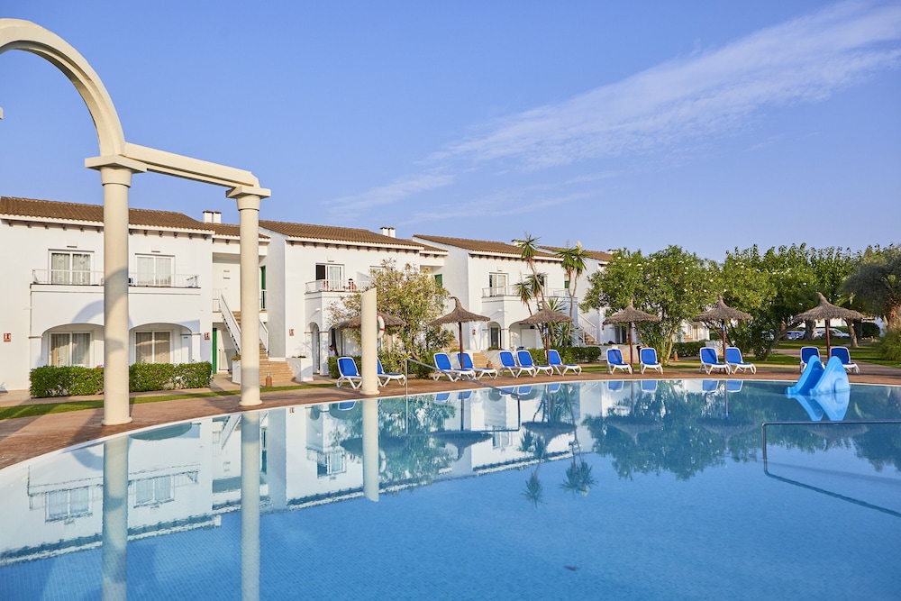 Seaclub Alcudia — Swimming pool in Alcudia, Balearic Islands