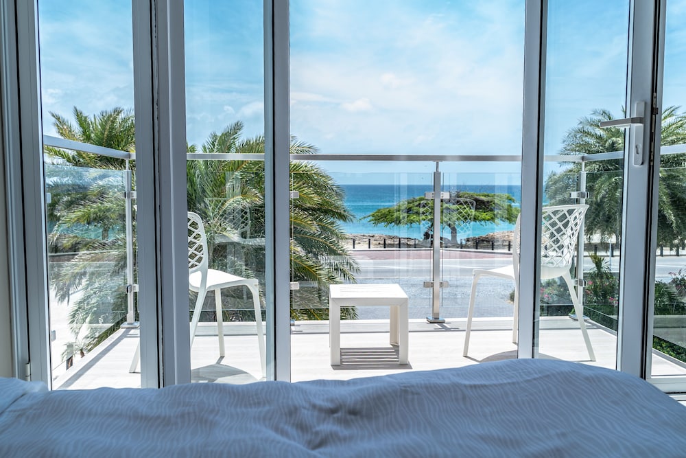 Ocean Z Boutique Hotel — Hotel rooms in Noord, Aruba