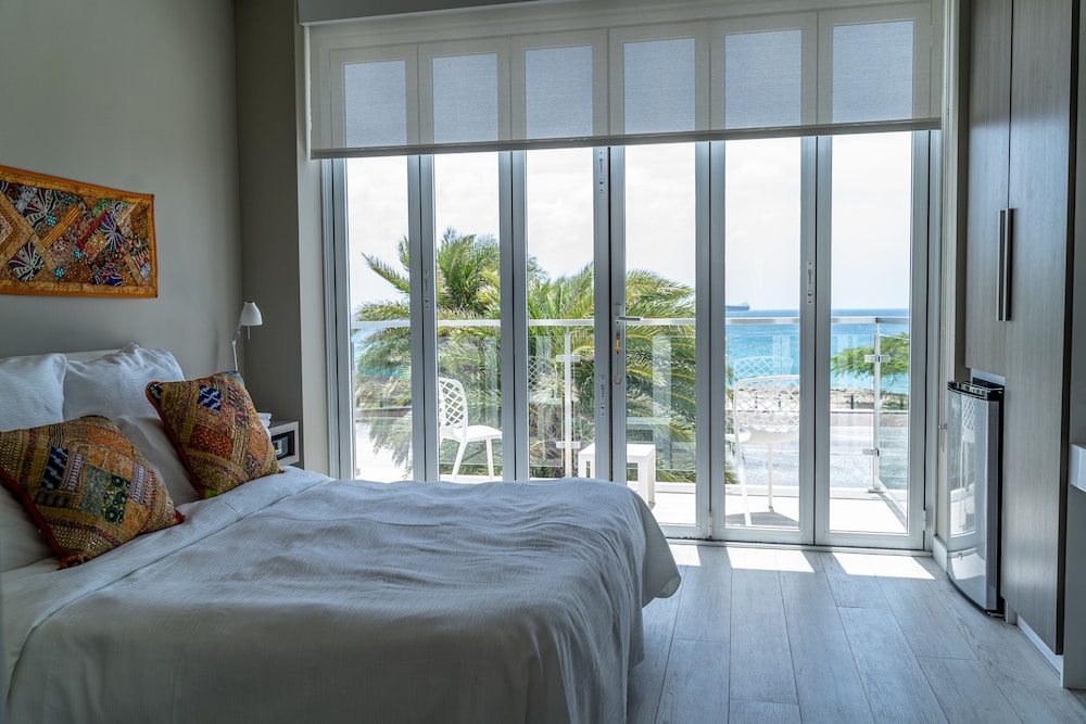 Ocean Z Boutique Hotel — Hotel rooms in Noord, Aruba