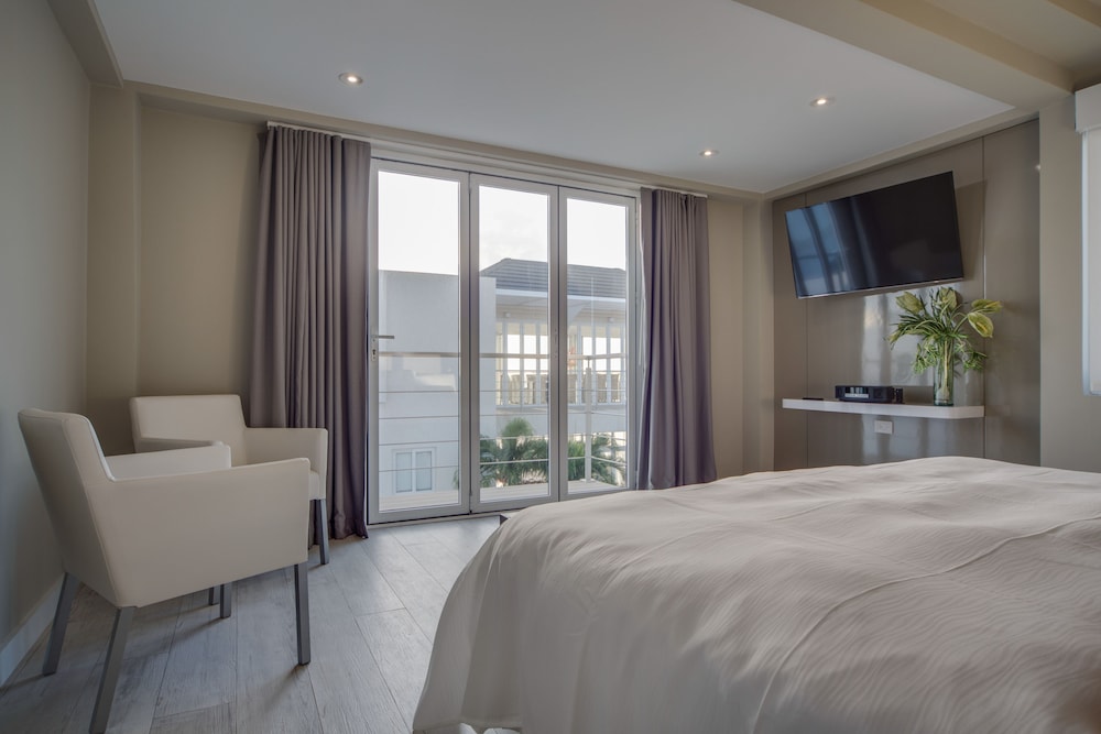 Ocean Z Boutique Hotel — Hotel rooms in Noord, Aruba