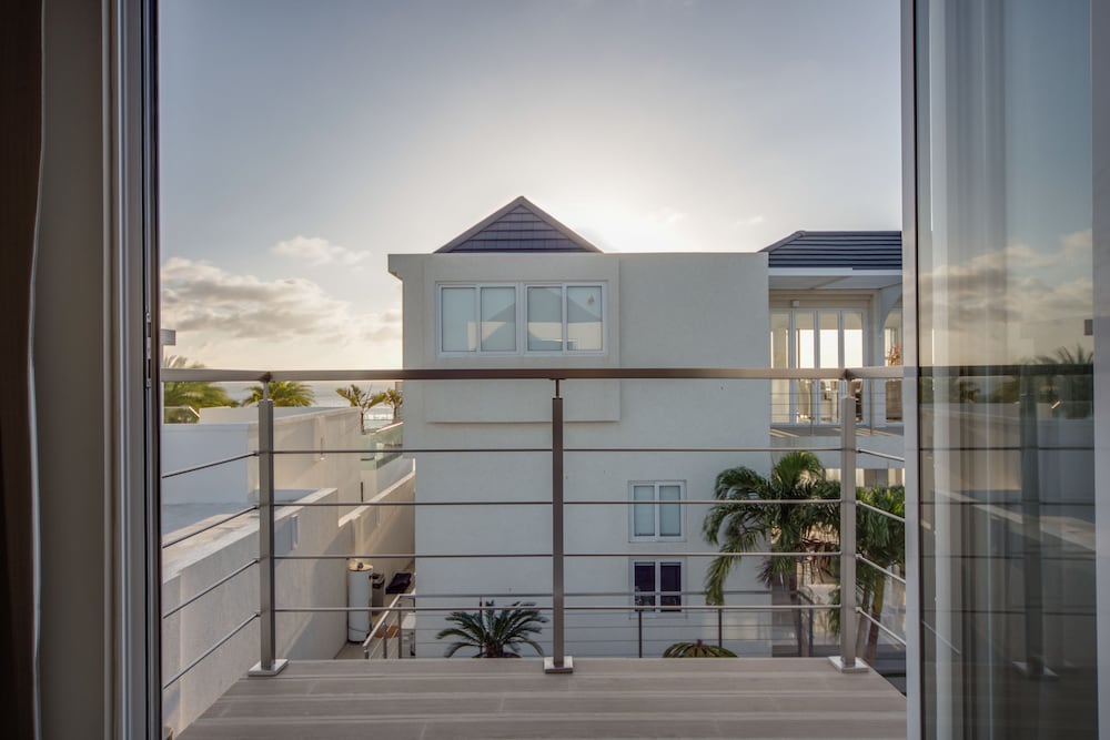 Ocean Z Boutique Hotel — Hotel building in Noord, Aruba