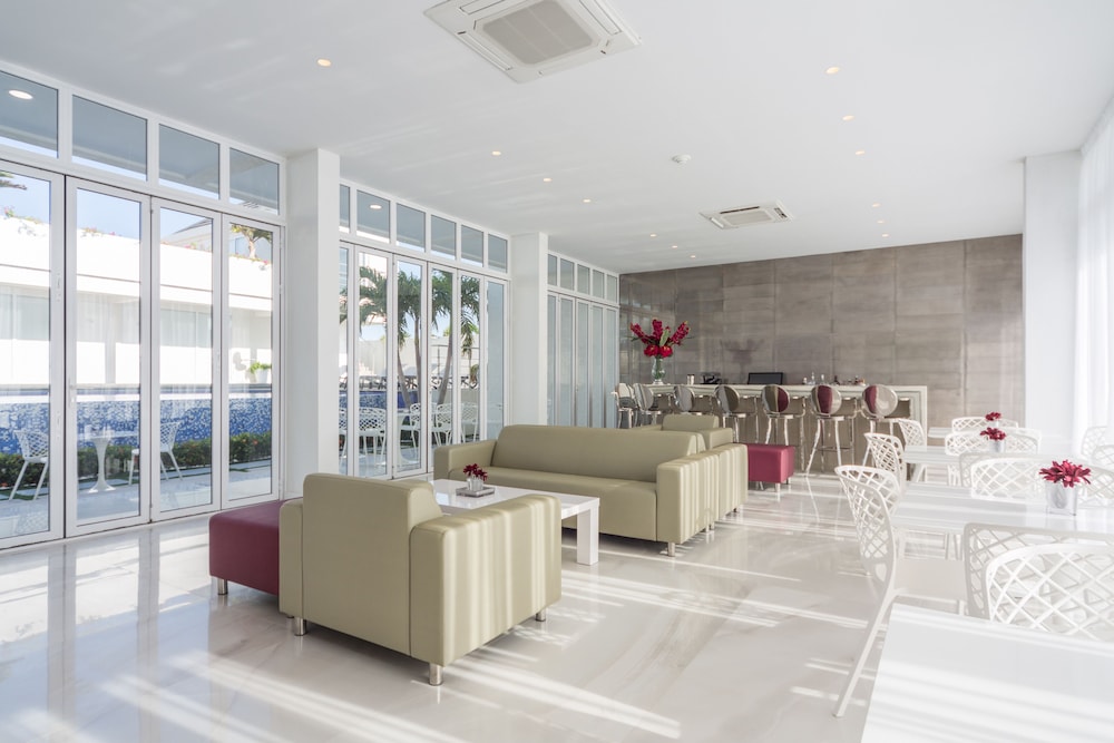 Ocean Z Boutique Hotel — Restaurant & bars in Noord, Aruba