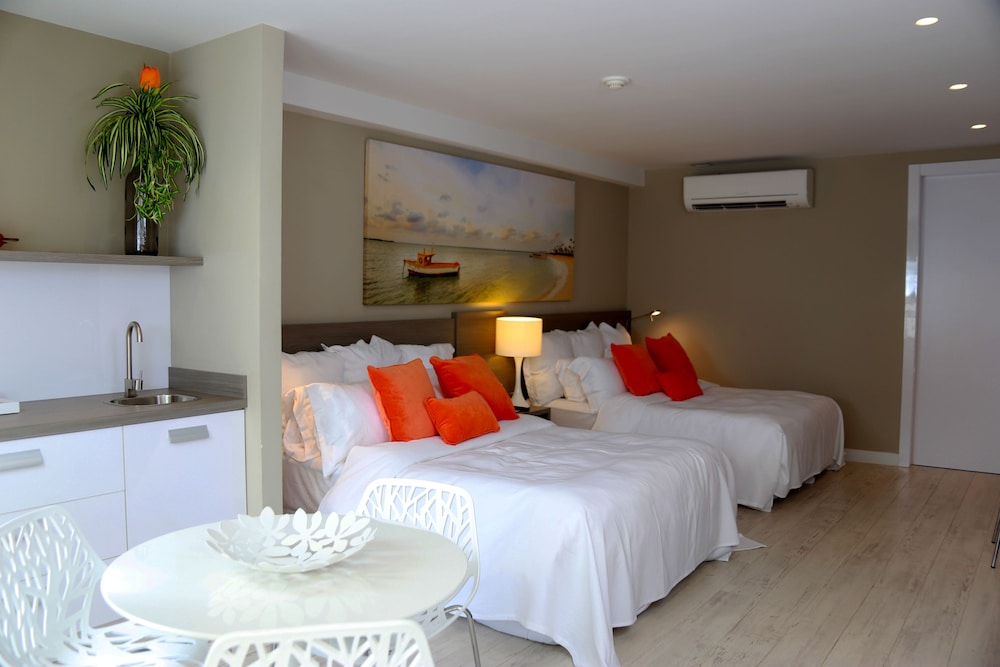 Ocean Z Boutique Hotel — Hotel rooms in Noord, Aruba