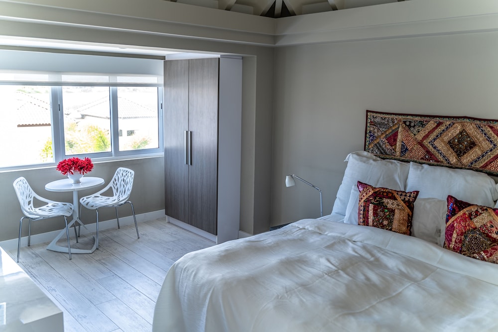 Ocean Z Boutique Hotel — Hotel rooms in Noord, Aruba