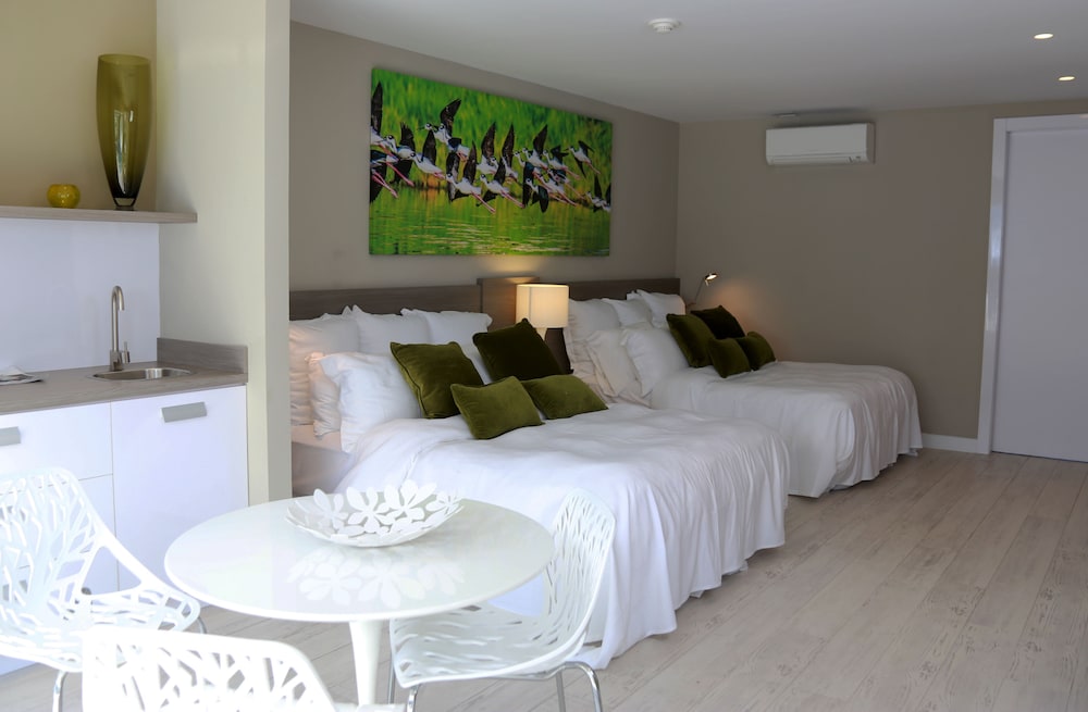 Ocean Z Boutique Hotel — Hotel rooms in Noord, Aruba