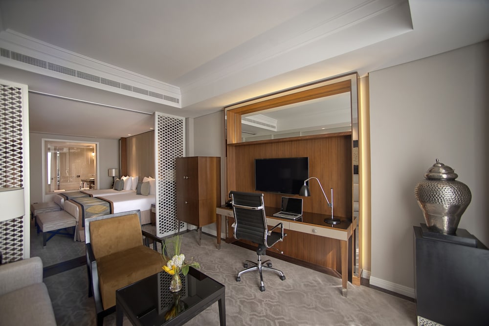 Taj Dubai — Rooms in Dubai