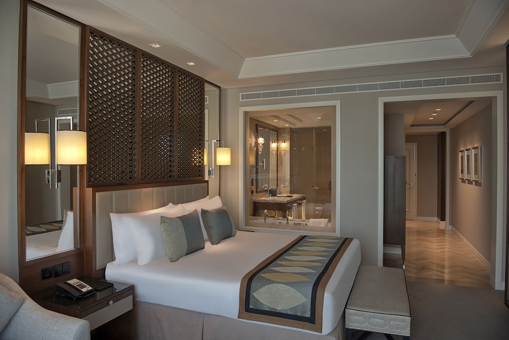 Taj Dubai — Rooms in Dubai