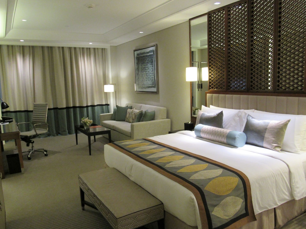 Taj Dubai — Rooms in Dubai