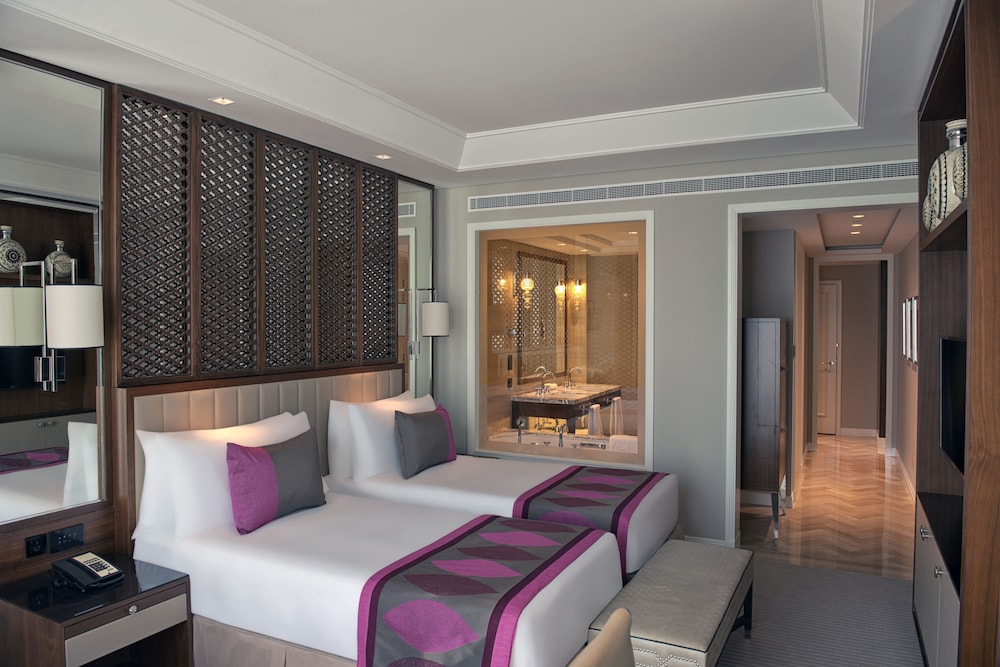 Taj Dubai — Rooms in Dubai