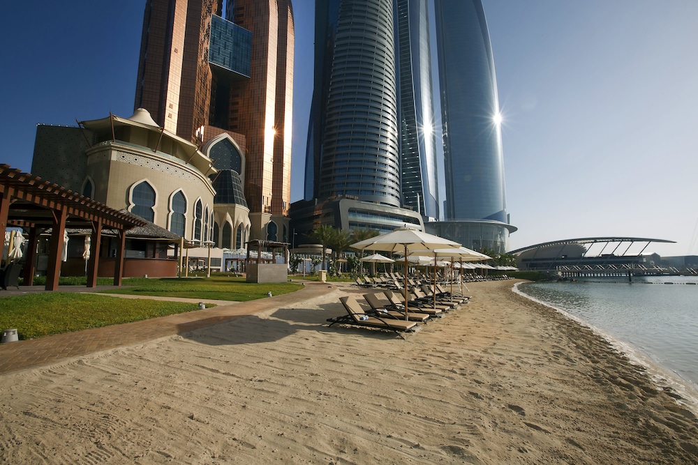 Bab Al Qasr Hotel — Beach in Abu Dhabi