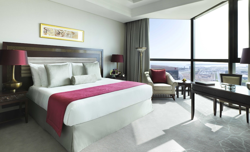 Bab Al Qasr Hotel — Hotel rooms in Abu Dhabi
