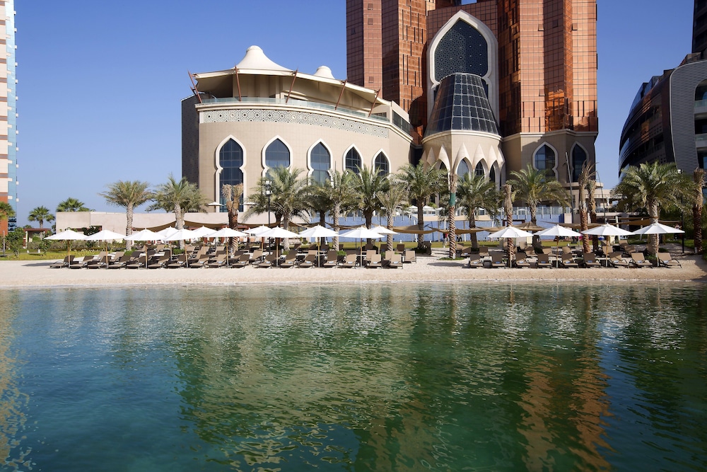 Bab Al Qasr Hotel — Beach in Abu Dhabi