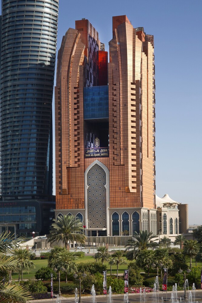 Bab Al Qasr Hotel — Hotel building in Abu Dhabi