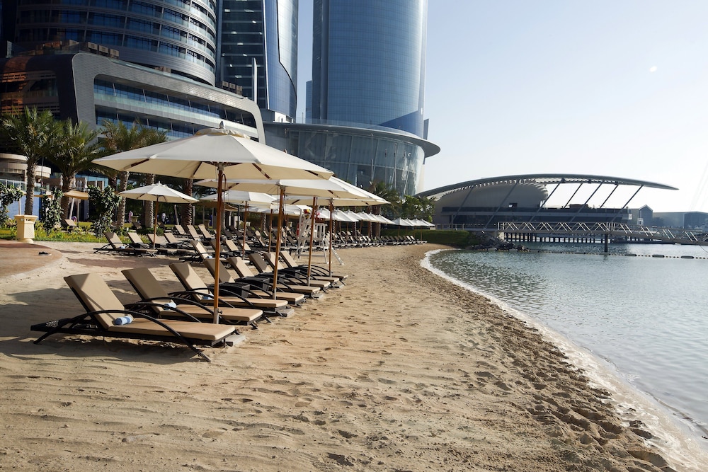 Bab Al Qasr Hotel — Beach in Abu Dhabi