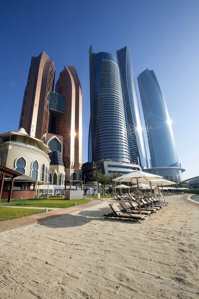 Bab Al Qasr Hotel — Beach in Abu Dhabi
