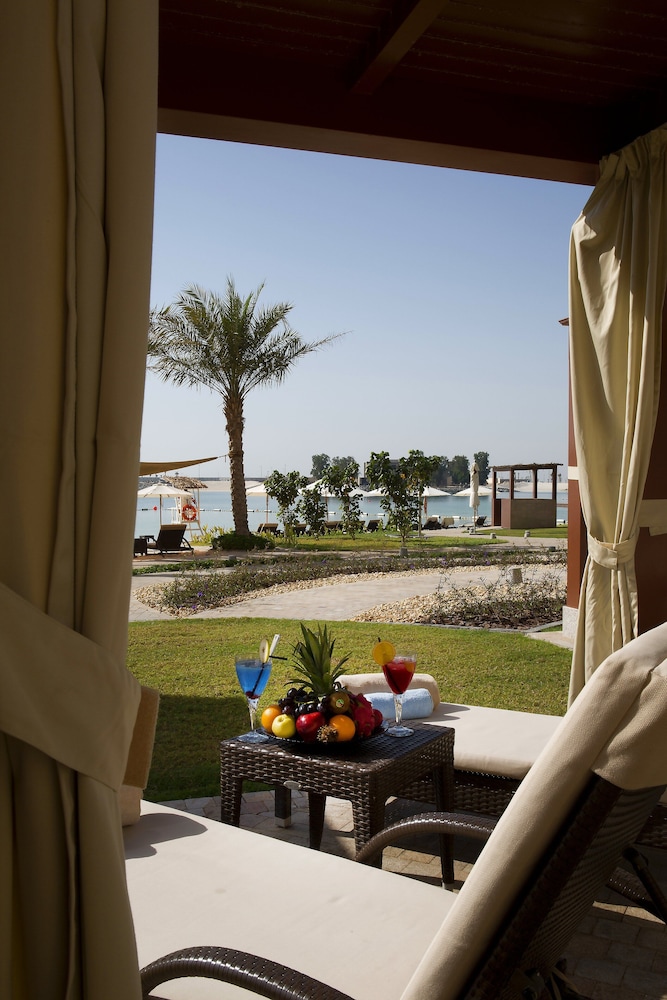 Bab Al Qasr Hotel — Beach in Abu Dhabi