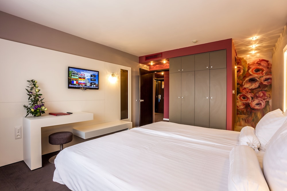 Grand Hotel Plovdiv — Hotel rooms in Plovdiv, Plovdiv
