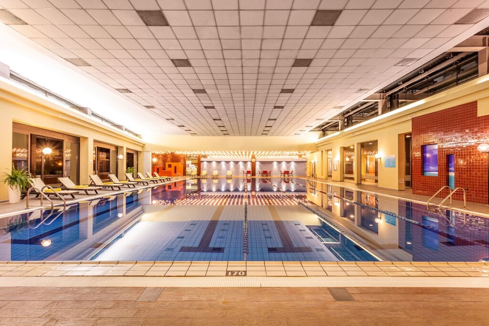 Grand Hotel Plovdiv — Swimming pool in Plovdiv, Plovdiv