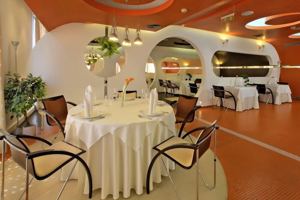 Grand Hotel Plovdiv — Restaurant & bars in Plovdiv, Plovdiv