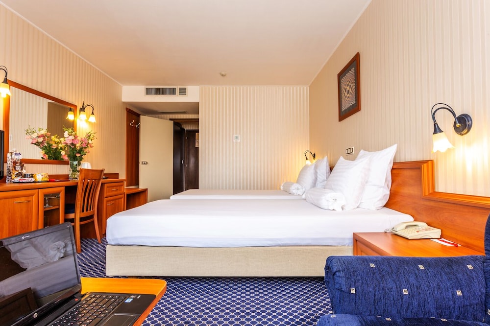 Grand Hotel Plovdiv — Hotel rooms in Plovdiv, Plovdiv