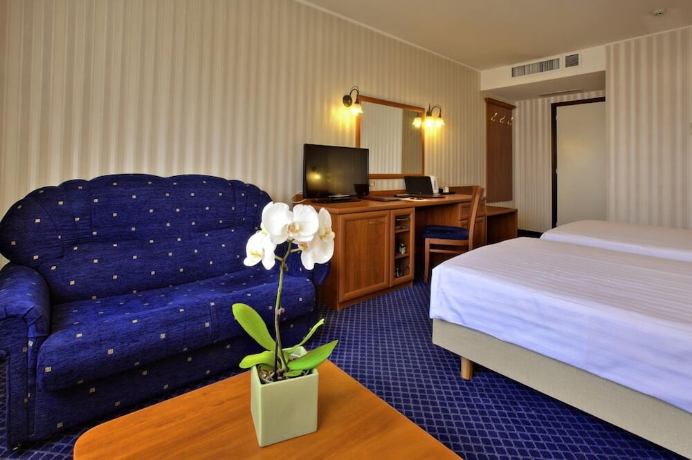 Grand Hotel Plovdiv — Hotel rooms in Plovdiv, Plovdiv