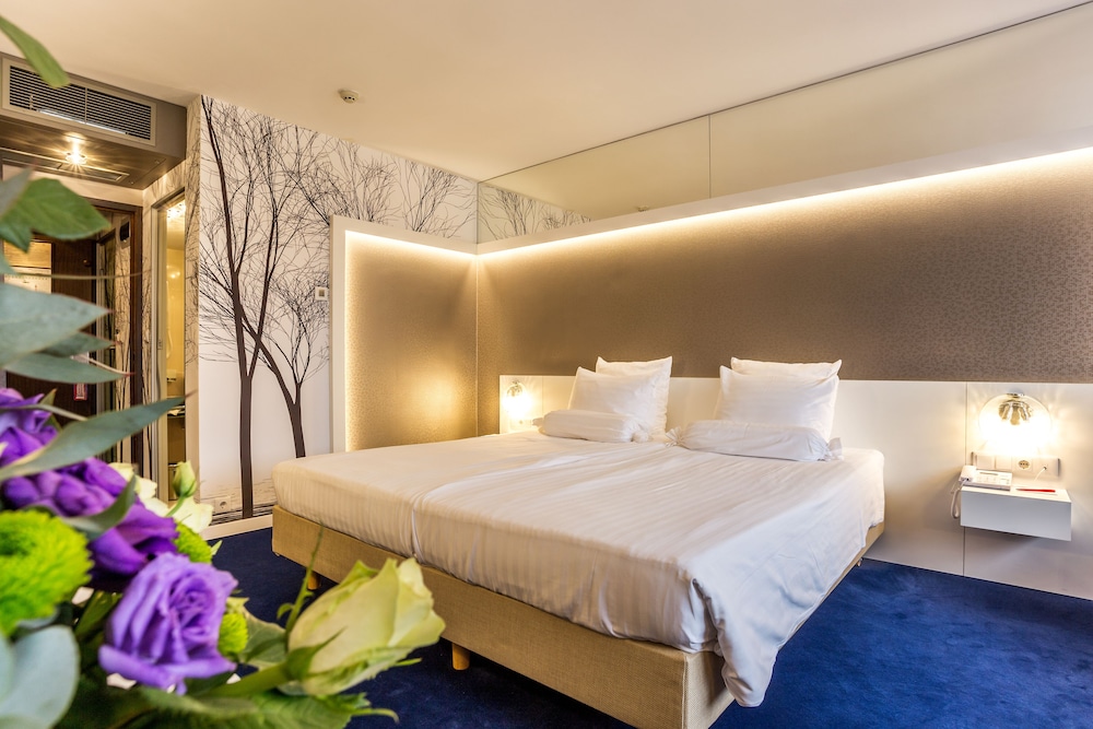 Grand Hotel Plovdiv — Hotel rooms in Plovdiv, Plovdiv