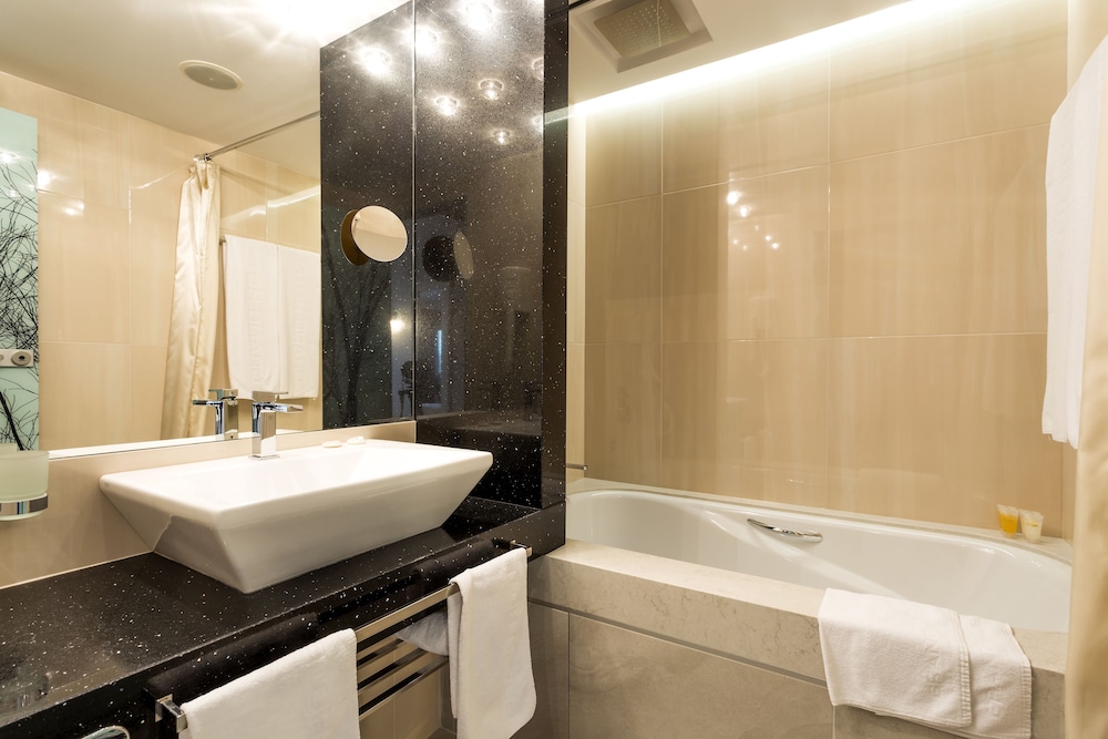 Grand Hotel Plovdiv — Hotel rooms in Plovdiv, Plovdiv