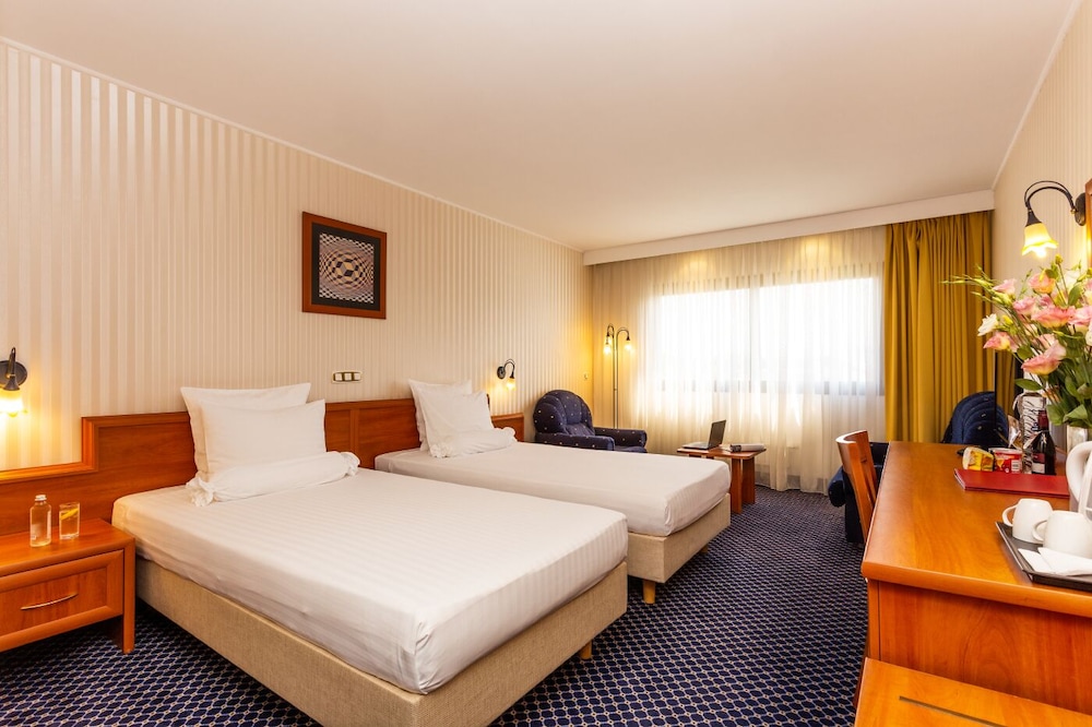 Grand Hotel Plovdiv — Hotel rooms in Plovdiv, Plovdiv