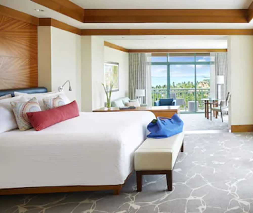 The Cove at Atlantis — Hotel rooms in Paradise Island, New Providence
