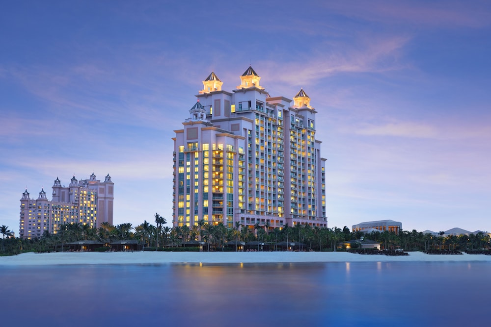 The Cove at Atlantis — Hotel building in Paradise Island, New Providence