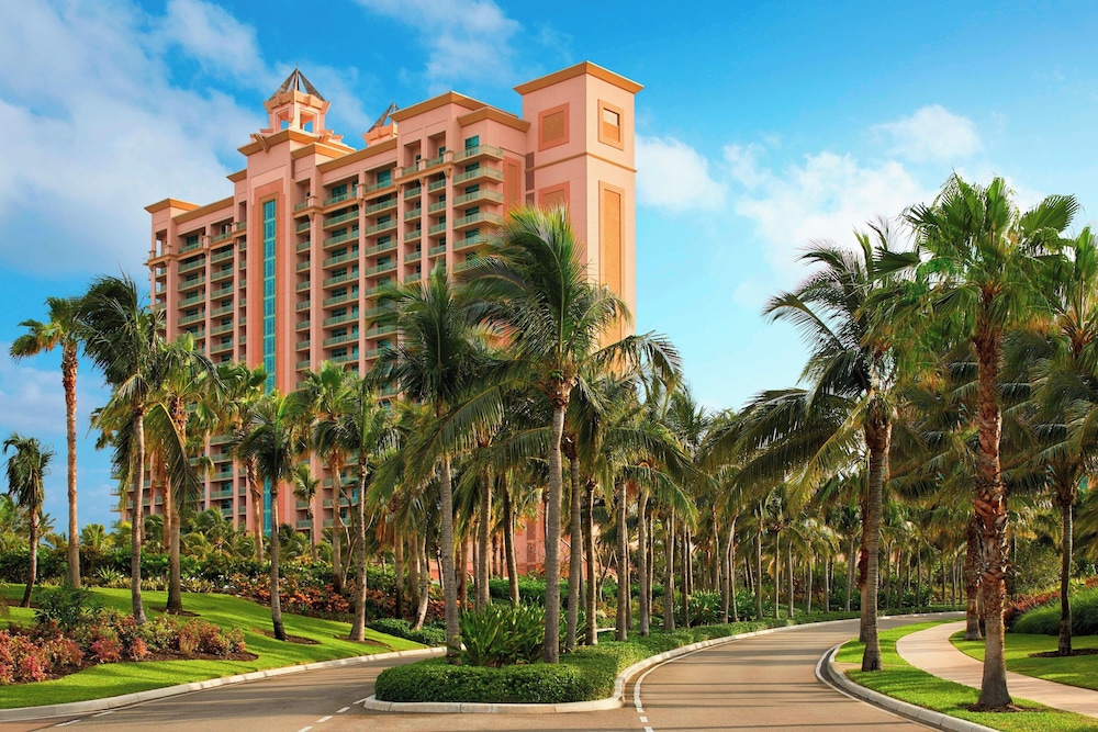The Cove at Atlantis — Hotel building in Paradise Island, New Providence