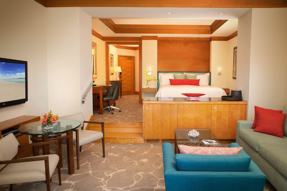 The Cove at Atlantis — Hotel rooms in Paradise Island, New Providence