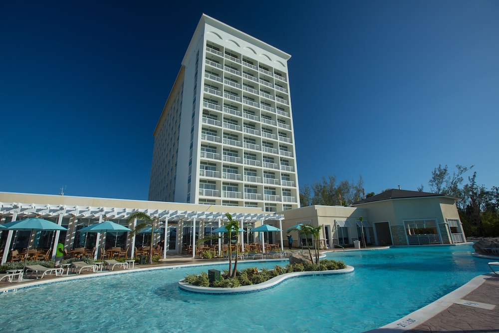 Warwick Paradise Island- All Inclusive- Adults Only — Hotel building in Paradise Island, New Providence