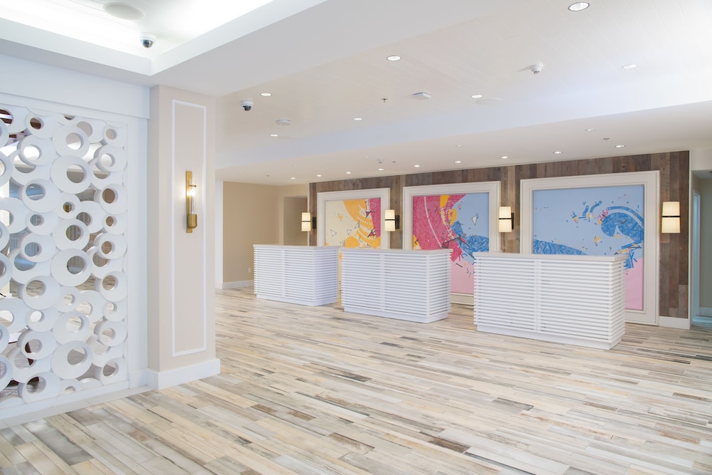 Warwick Paradise Island- All Inclusive- Adults Only — Hotel building in Paradise Island, New Providence