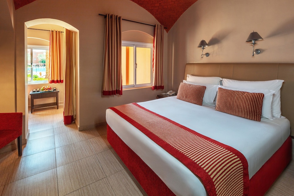 JAZ Makadi Oasis Resort - All inclusive — Hotel rooms in Makadi Bay, Red Sea