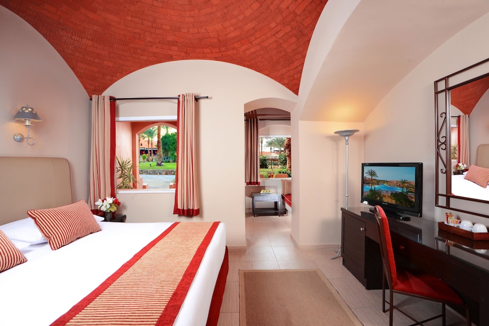 JAZ Makadi Oasis Resort - All inclusive — Hotel rooms in Makadi Bay, Red Sea