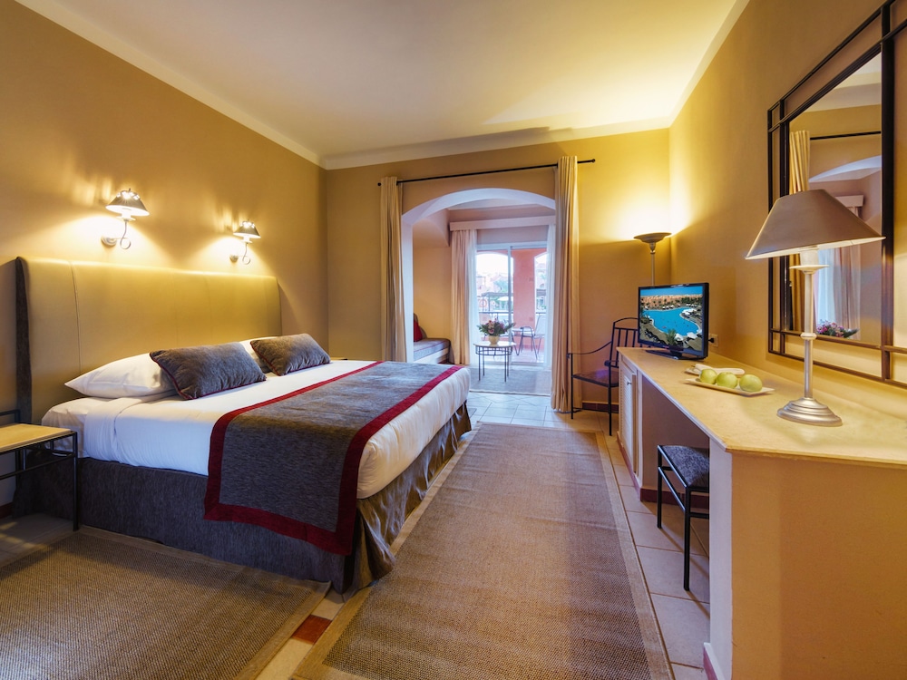JAZ Makadi Oasis Resort - All inclusive — Hotel rooms in Makadi Bay, Red Sea